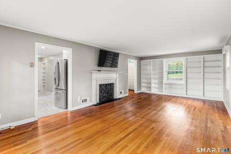 375 Allen Avenue Meriden CT 06451