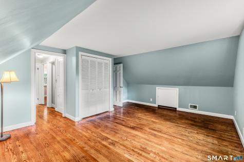 375 Allen Avenue Meriden CT 06451