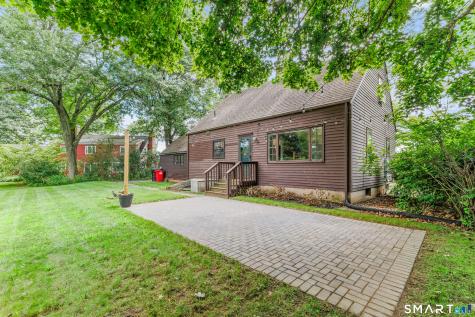 375 Allen Avenue Meriden CT 06451