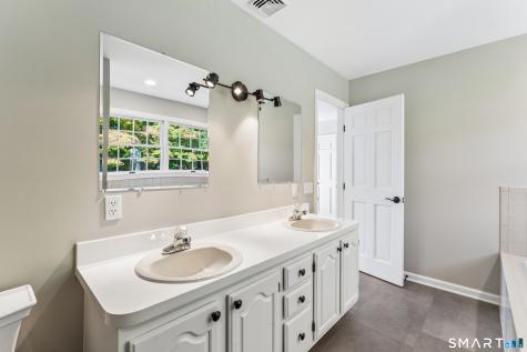 435 Long Mountain Road New Milford CT 06776