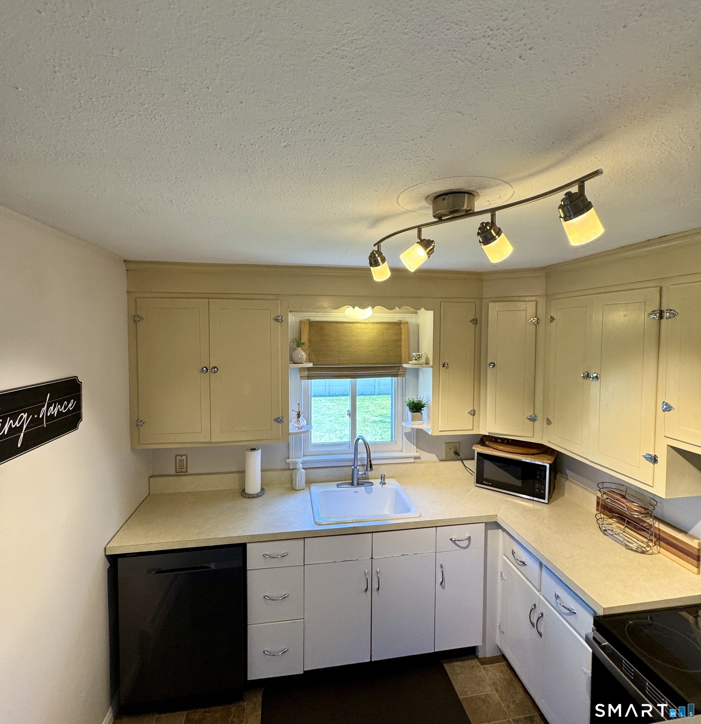 6 Francis Avenue Enfield CT 06082