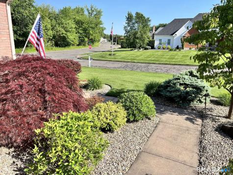 5 Westmont Road Wethersfield CT 06109