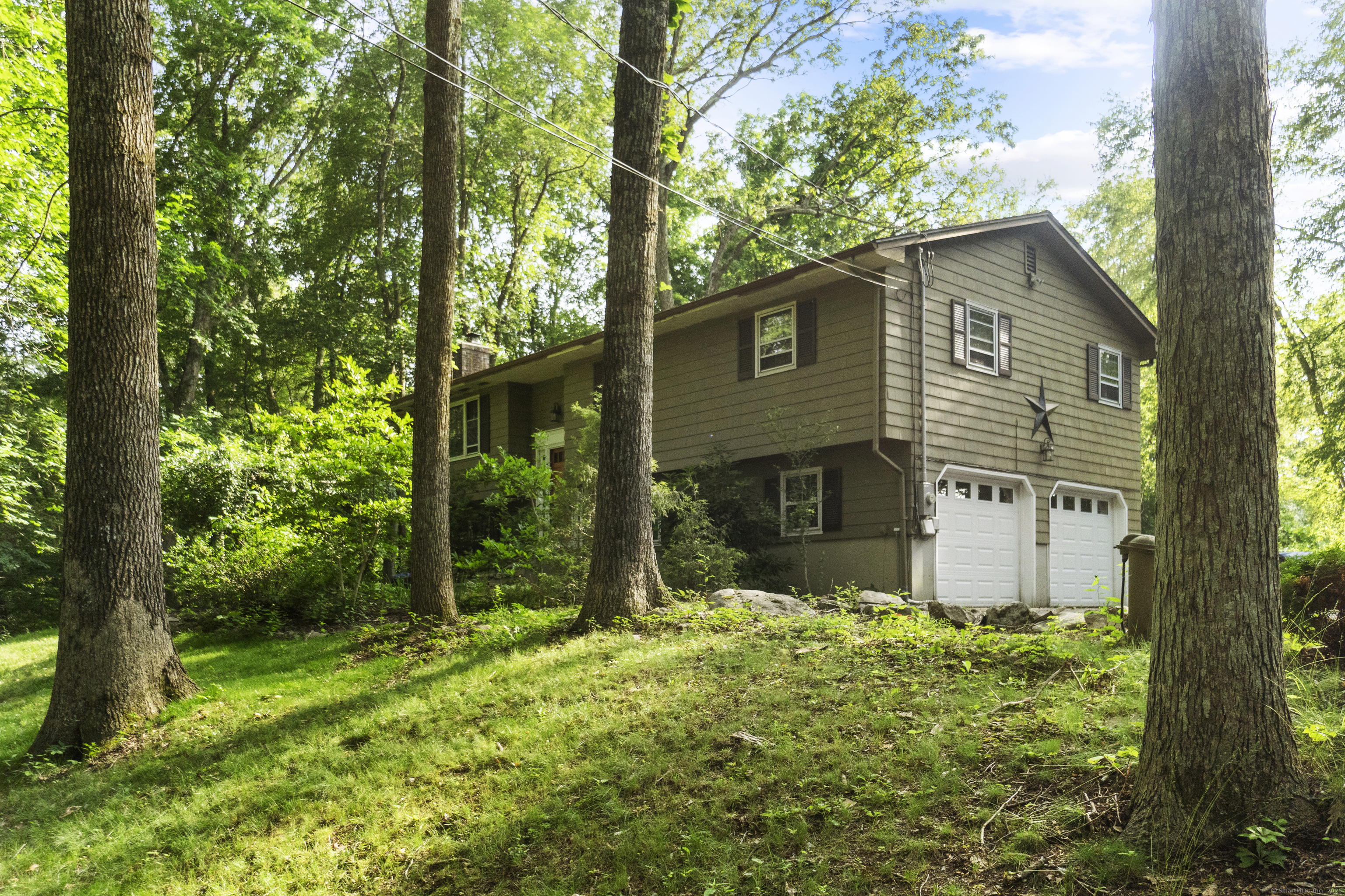 103 Dean Road East Lyme CT 06333