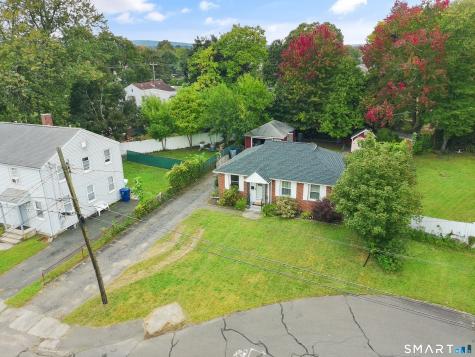 9 Sheridan Court Plainville CT 06062