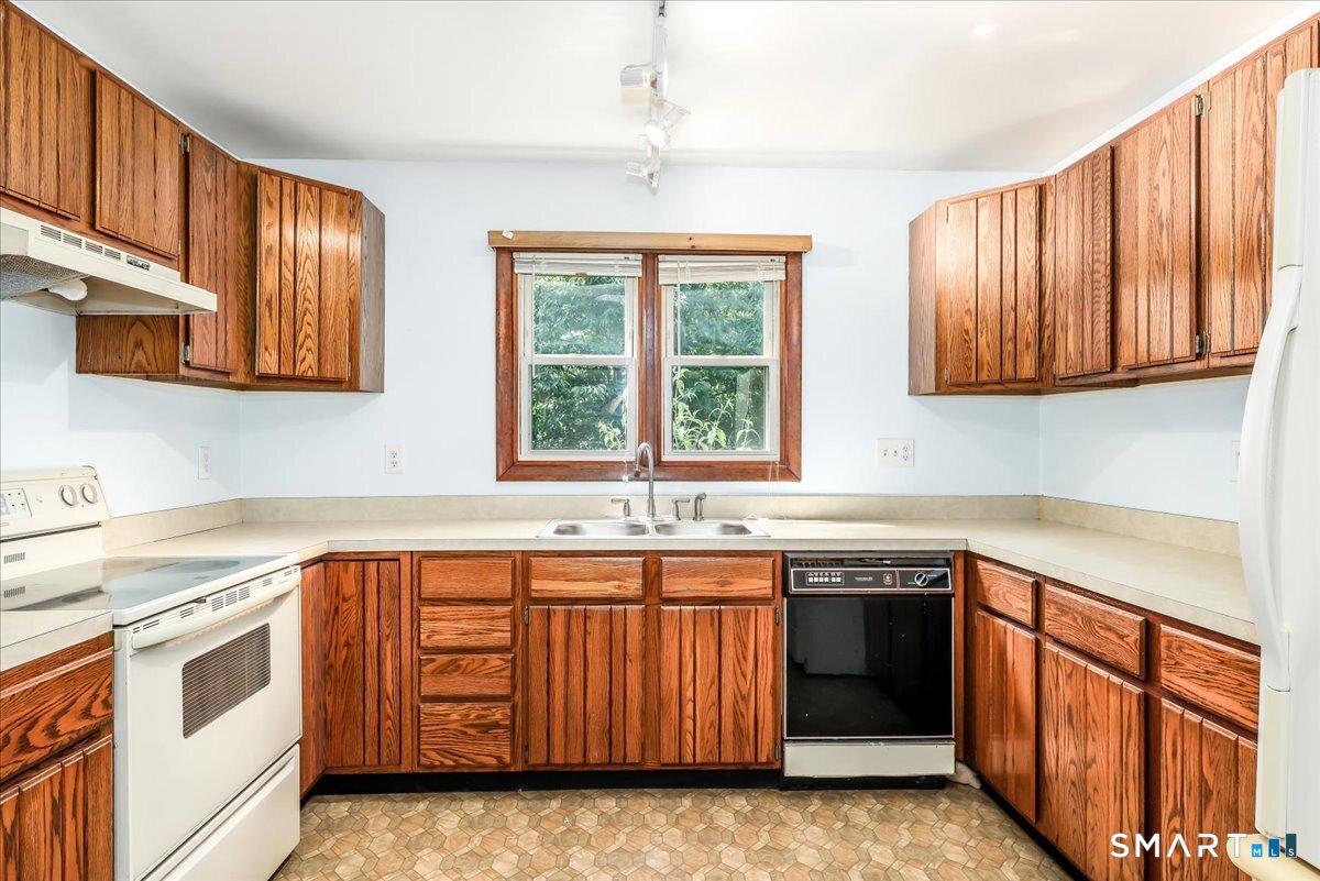 New Milford CT 06776