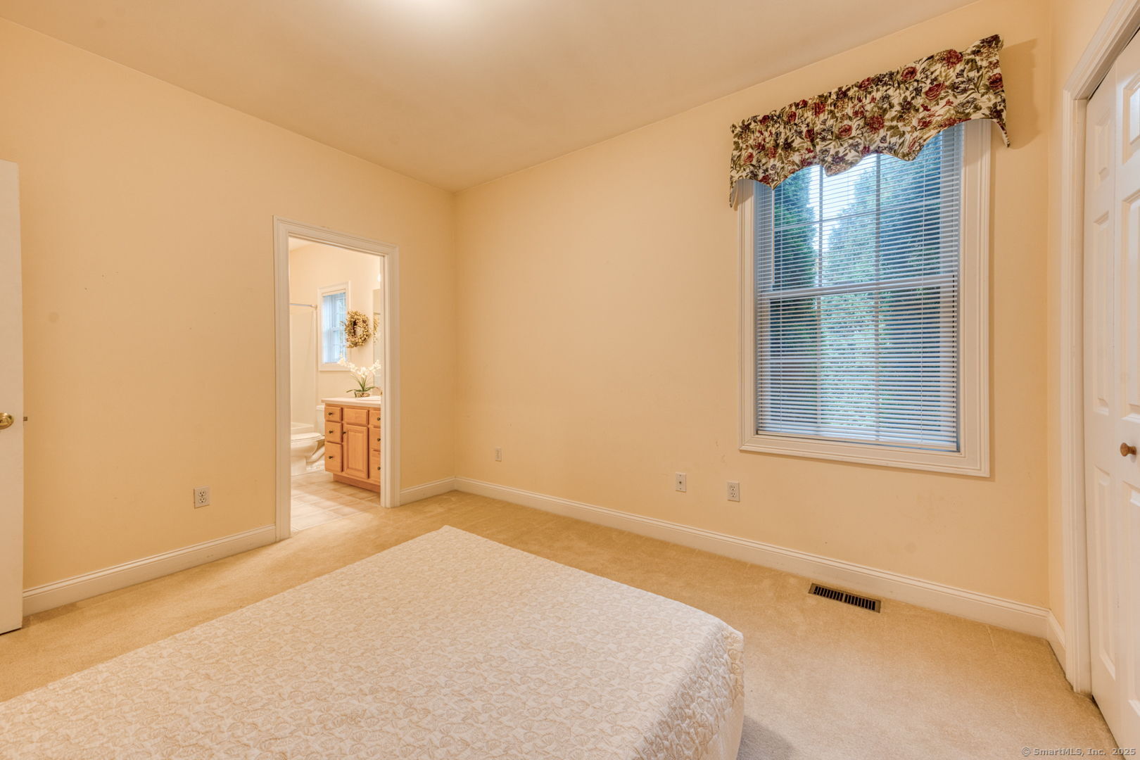 9 Parsons Court Manchester CT 06040