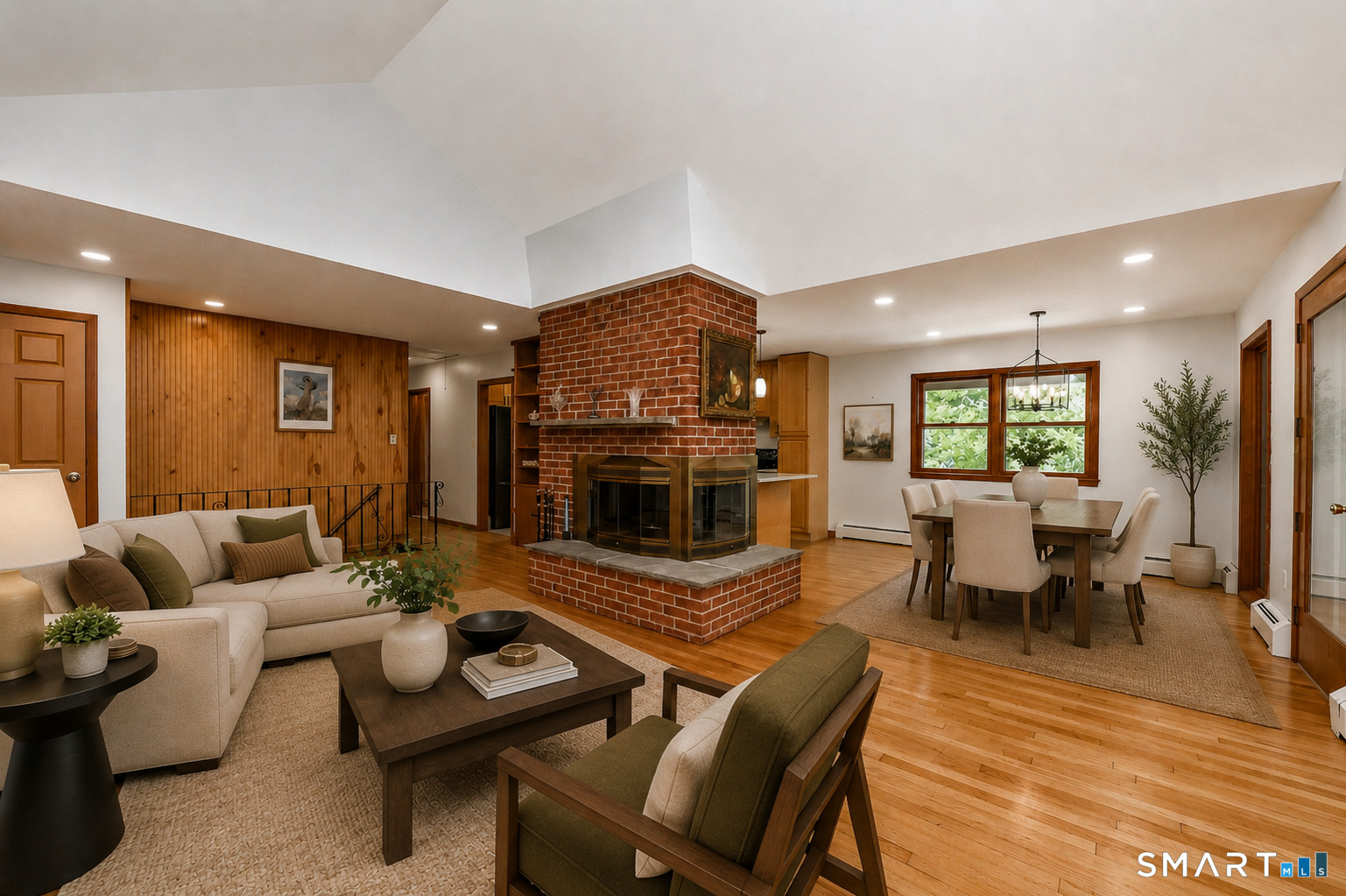 32 Hallsey Lane Woodbridge CT 06525