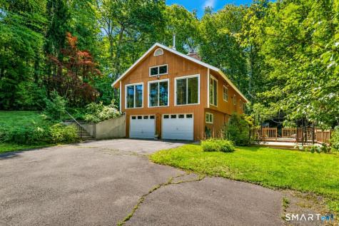 32 Hallsey Lane Woodbridge CT 06525