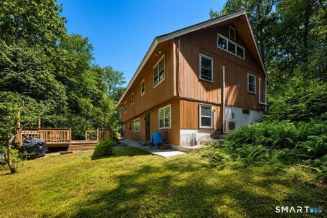 32 Hallsey Lane Woodbridge CT 06525