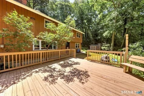 32 Hallsey Lane Woodbridge CT 06525