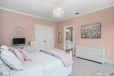 35 West Hills Drive Avon CT 06001