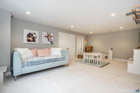 35 West Hills Drive Avon CT 06001