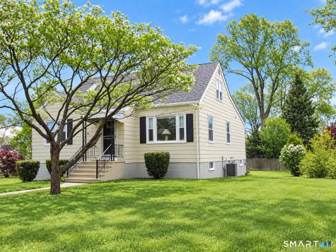 71 Country Road Fairfield CT 06824