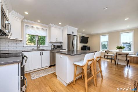 71 Country Road Fairfield CT 06824