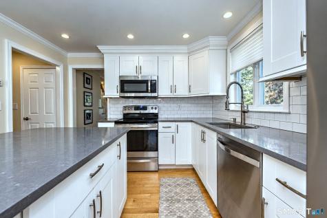 71 Country Road Fairfield CT 06824
