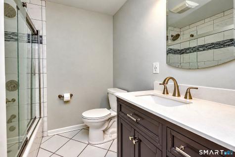 71 Country Road Fairfield CT 06824