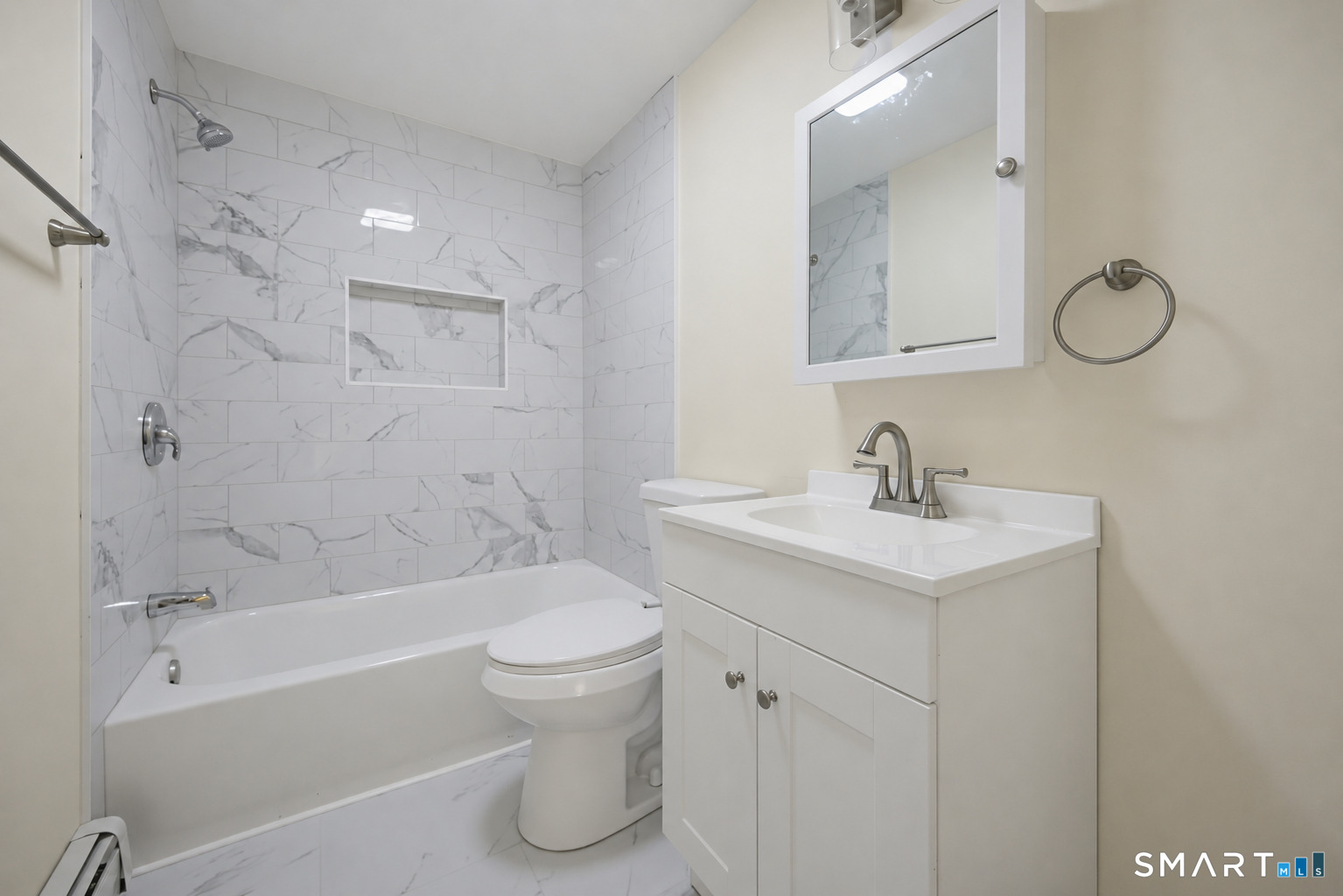 8 Cedar Drive North Stonington CT 06359