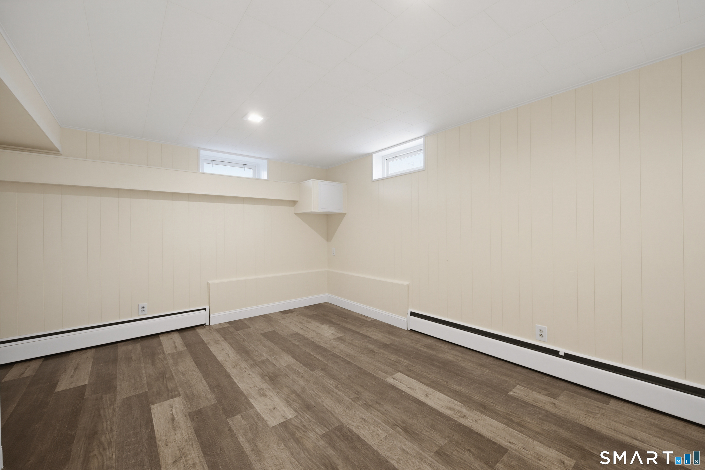 8 Cedar Drive North Stonington CT 06359