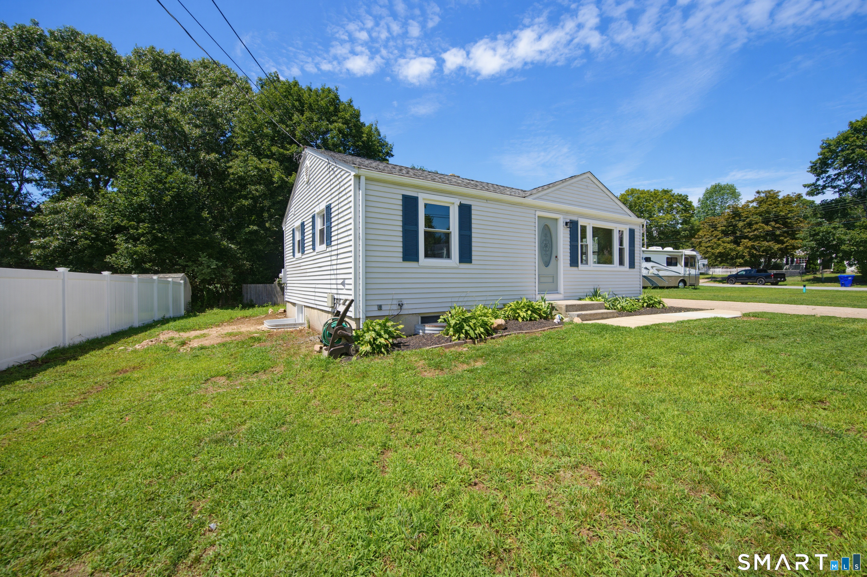 8 Cedar Drive North Stonington CT 06359