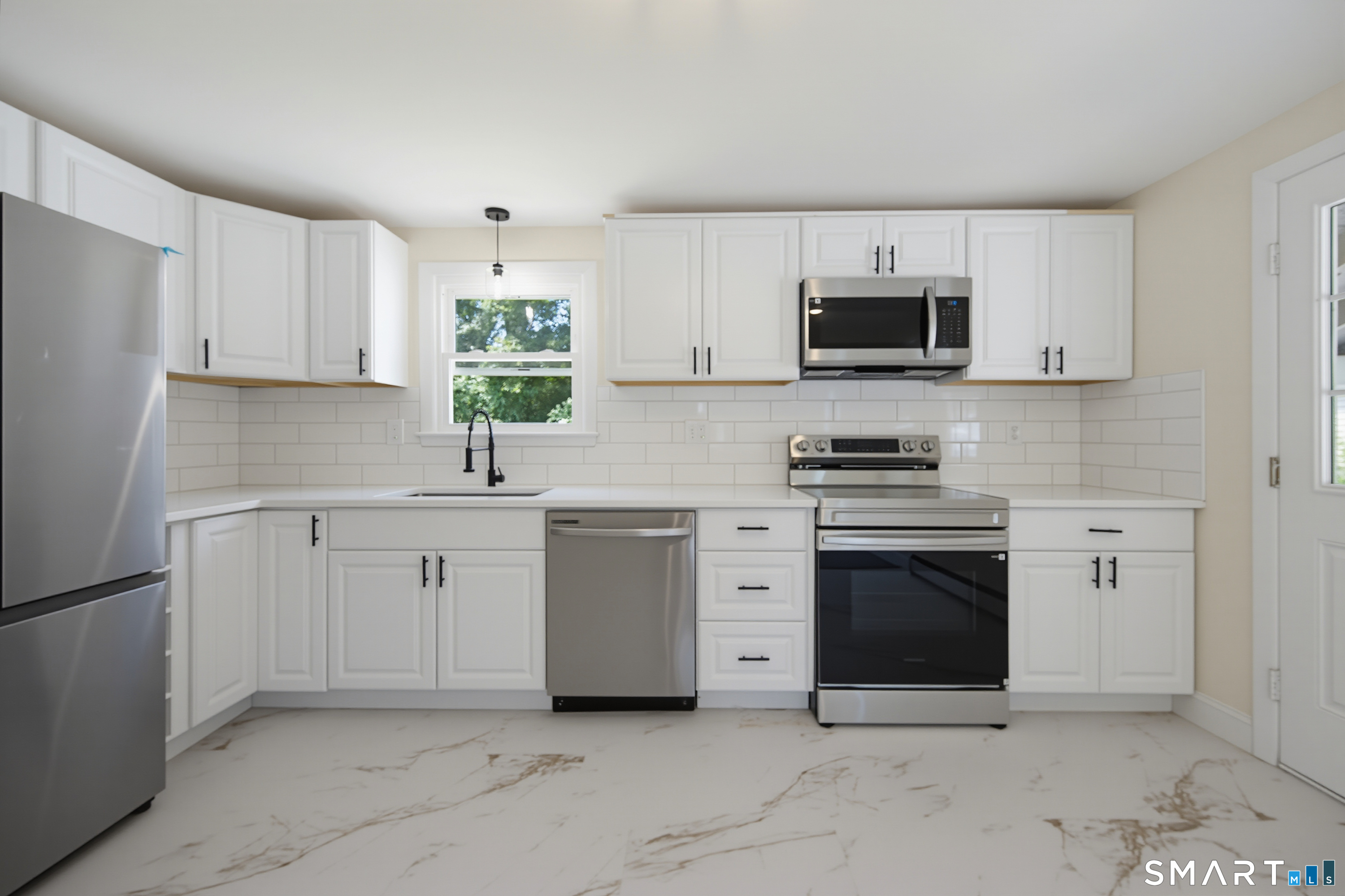 8 Cedar Drive North Stonington CT 06359