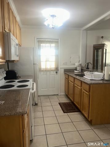 330 Hollywood Avenue Stratford CT 06614