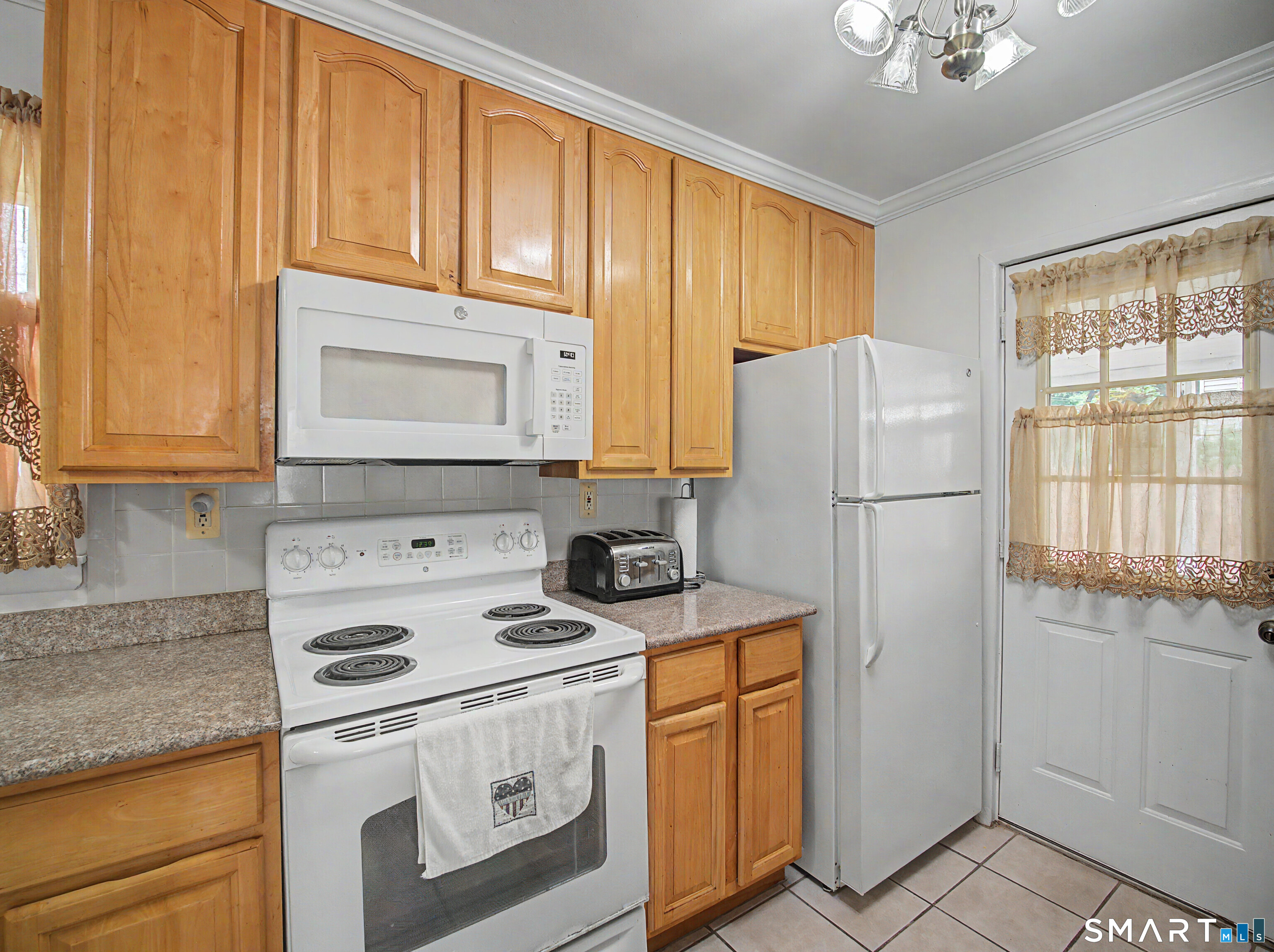 330 Hollywood Avenue Stratford CT 06614