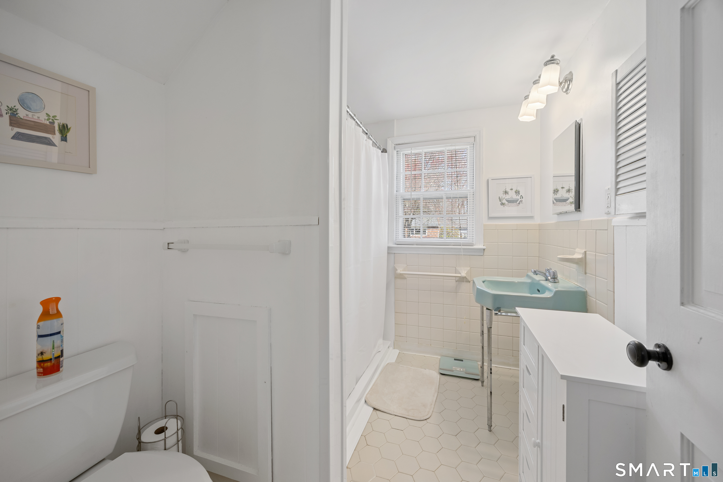 13 Hopmeadow Street Simsbury CT 06089