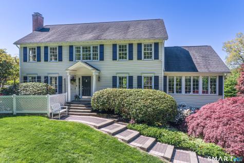 9 Schoolhouse Place Ridgefield CT 06877