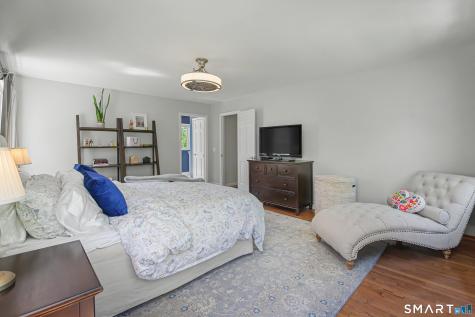9 Schoolhouse Place Ridgefield CT 06877