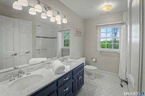 9 Schoolhouse Place Ridgefield CT 06877