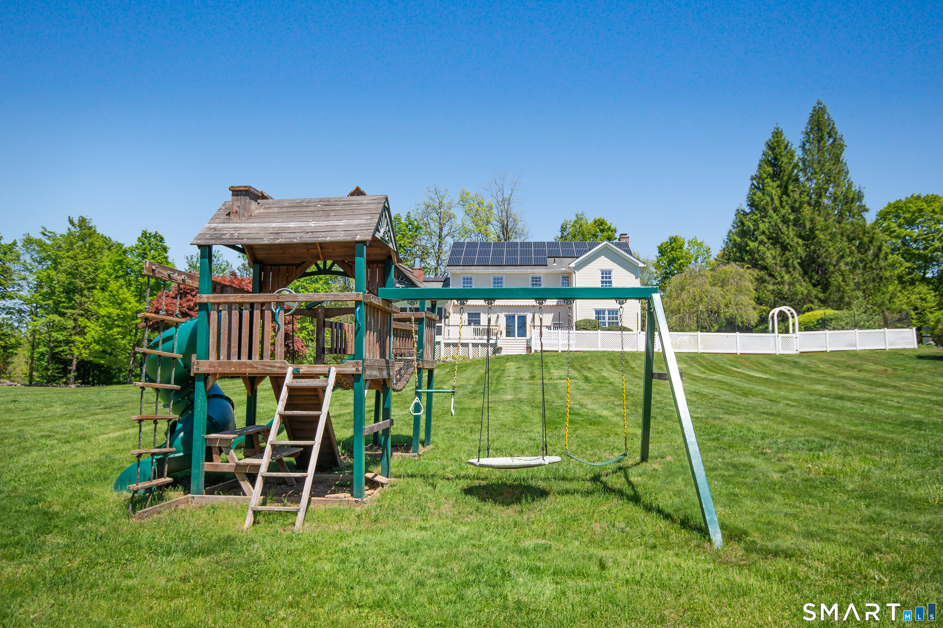 9 Schoolhouse Place Ridgefield CT 06877
