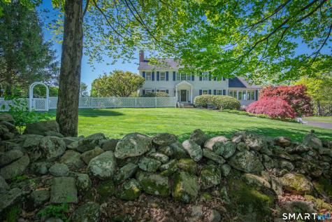 9 Schoolhouse Place Ridgefield CT 06877