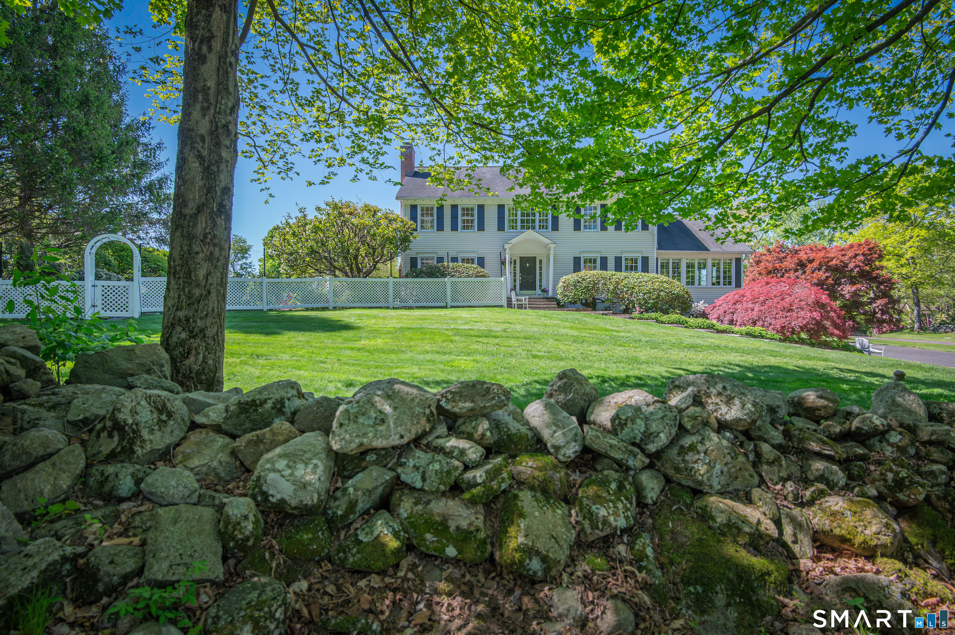 9 Schoolhouse Place Ridgefield CT 06877