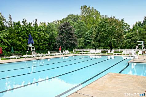 9 Schoolhouse Place Ridgefield CT 06877