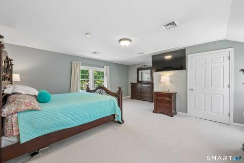 181 Farms Village Road Simsbury CT 06092