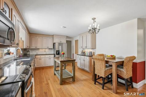 181 Farms Village Road Simsbury CT 06092