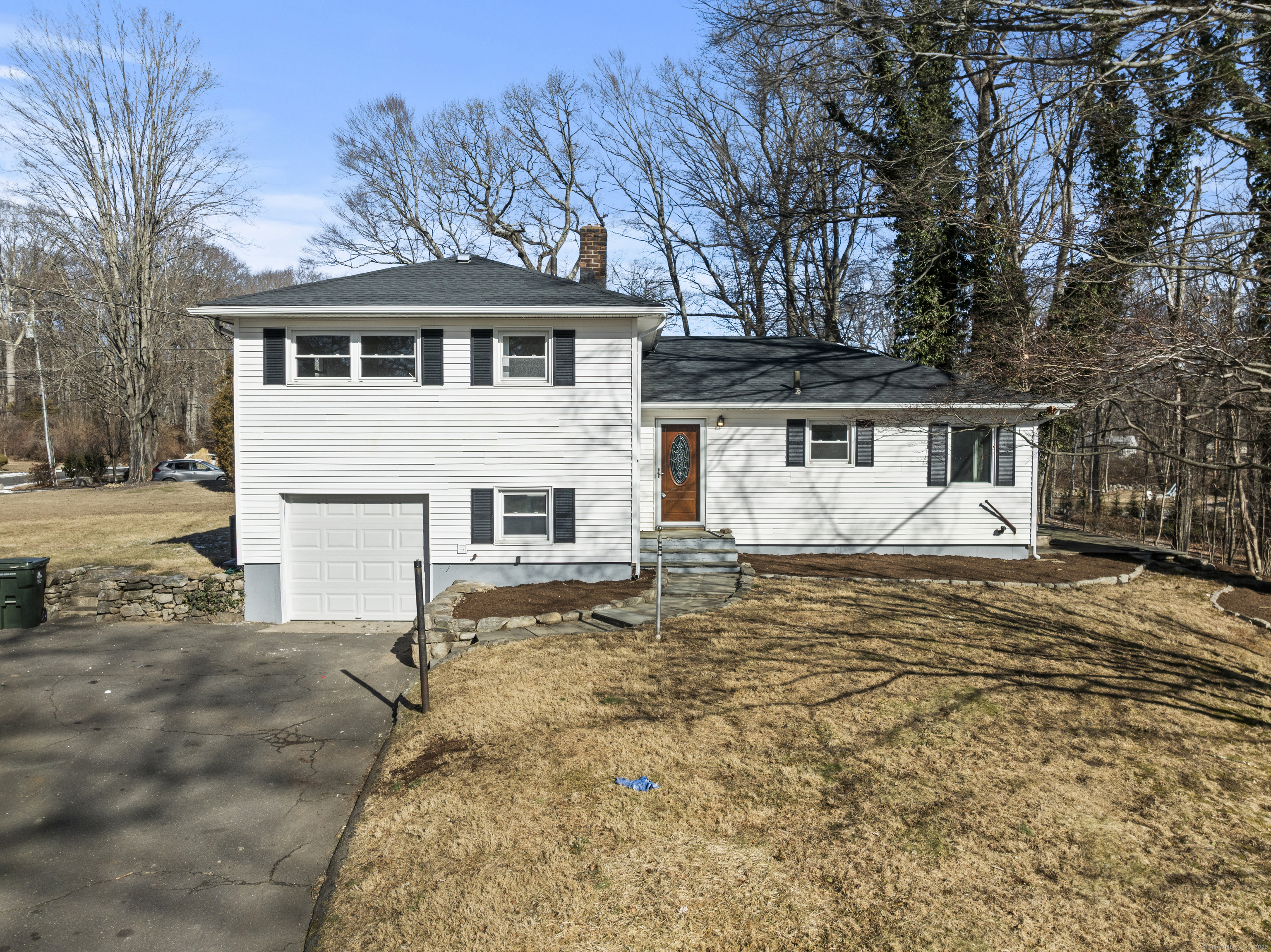 1 Wakerobin Road Norwalk CT 06851