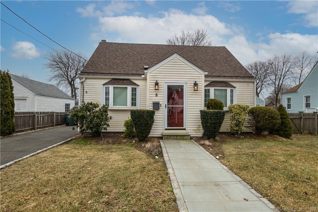 8 Devonshire Road Milford CT 06460