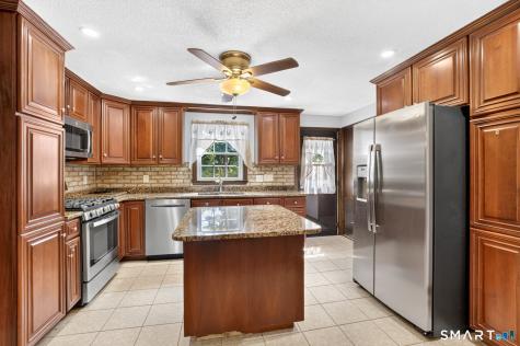 3 Suzio Drive Meriden CT 06451