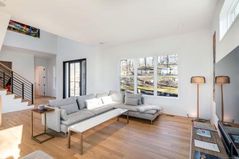 7BNicolina Nicolina Way Newtown CT 06470