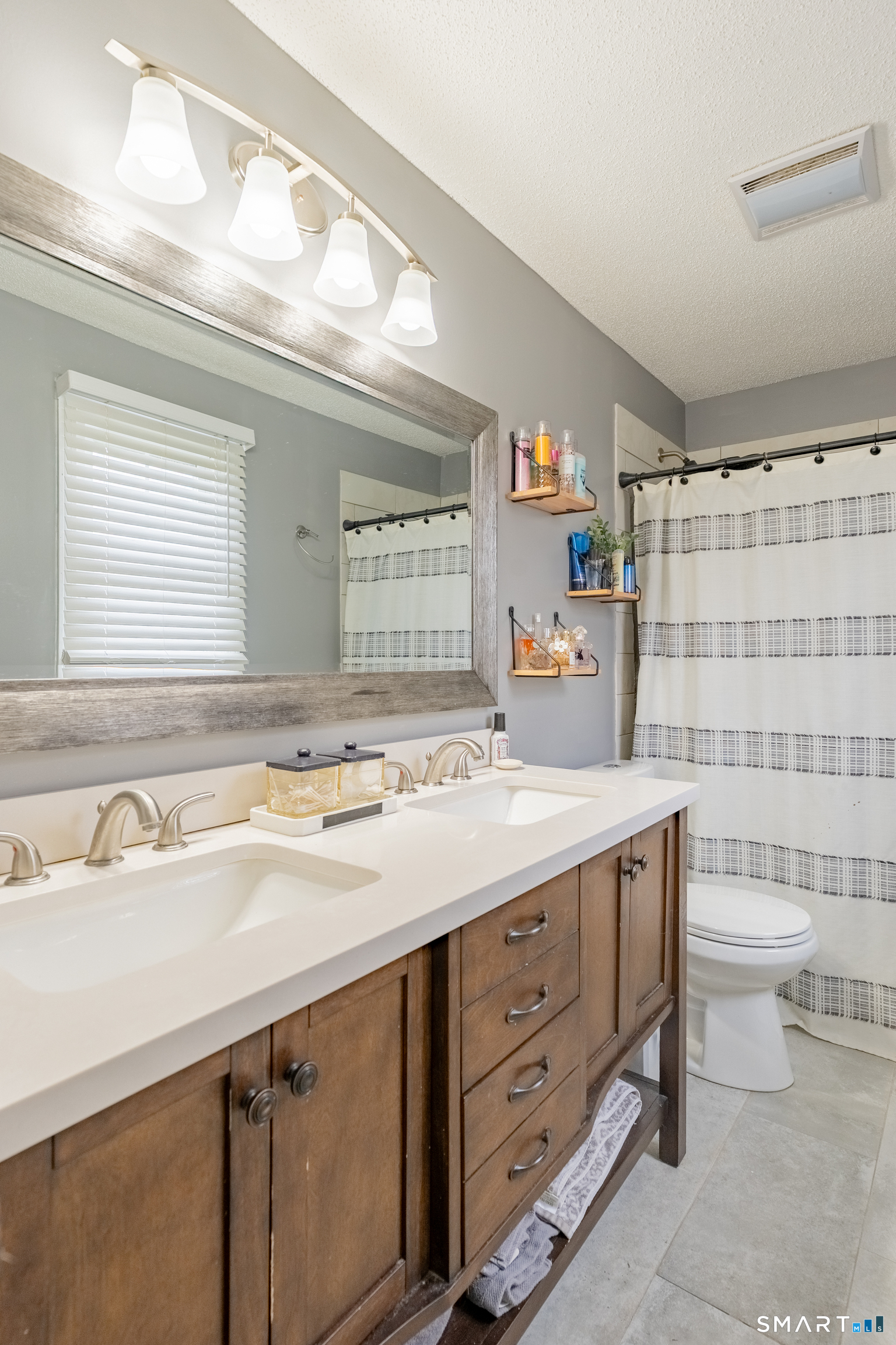 77 Howard Avenue Southington CT 06489