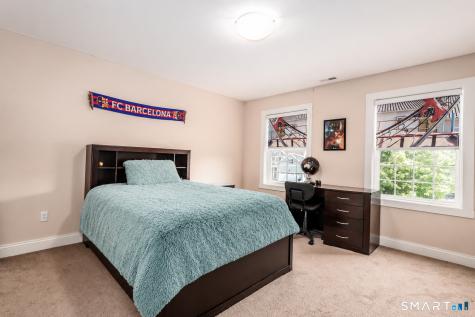 16 Fieldstone Lane Southington CT 06489