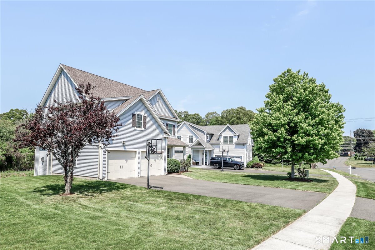 16 Fieldstone Lane Southington CT 06489
