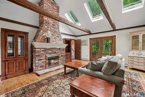 59 Friar Lane Trumbull CT 06611