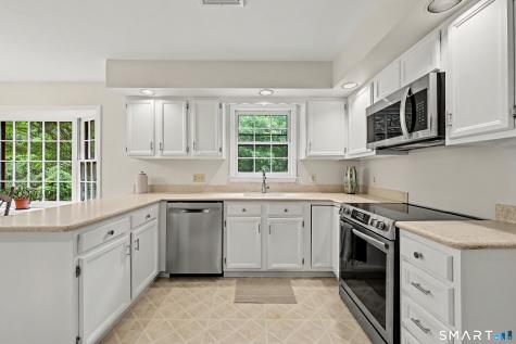 59 Friar Lane Trumbull CT 06611