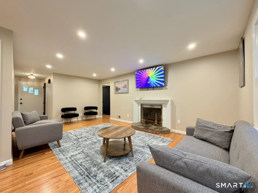 1 Long Hill Terrace New Haven CT 06515