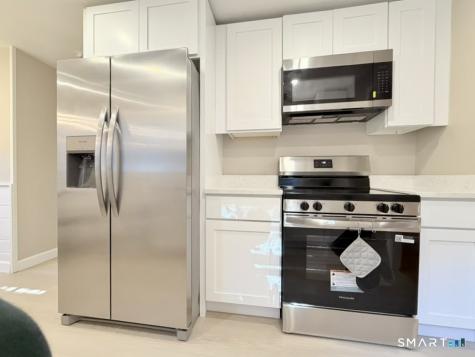 1 Long Hill Terrace New Haven CT 06515