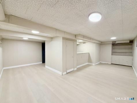 1 Long Hill Terrace New Haven CT 06515