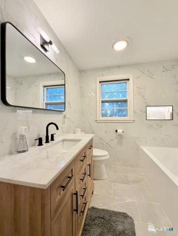 1 Long Hill Terrace New Haven CT 06515