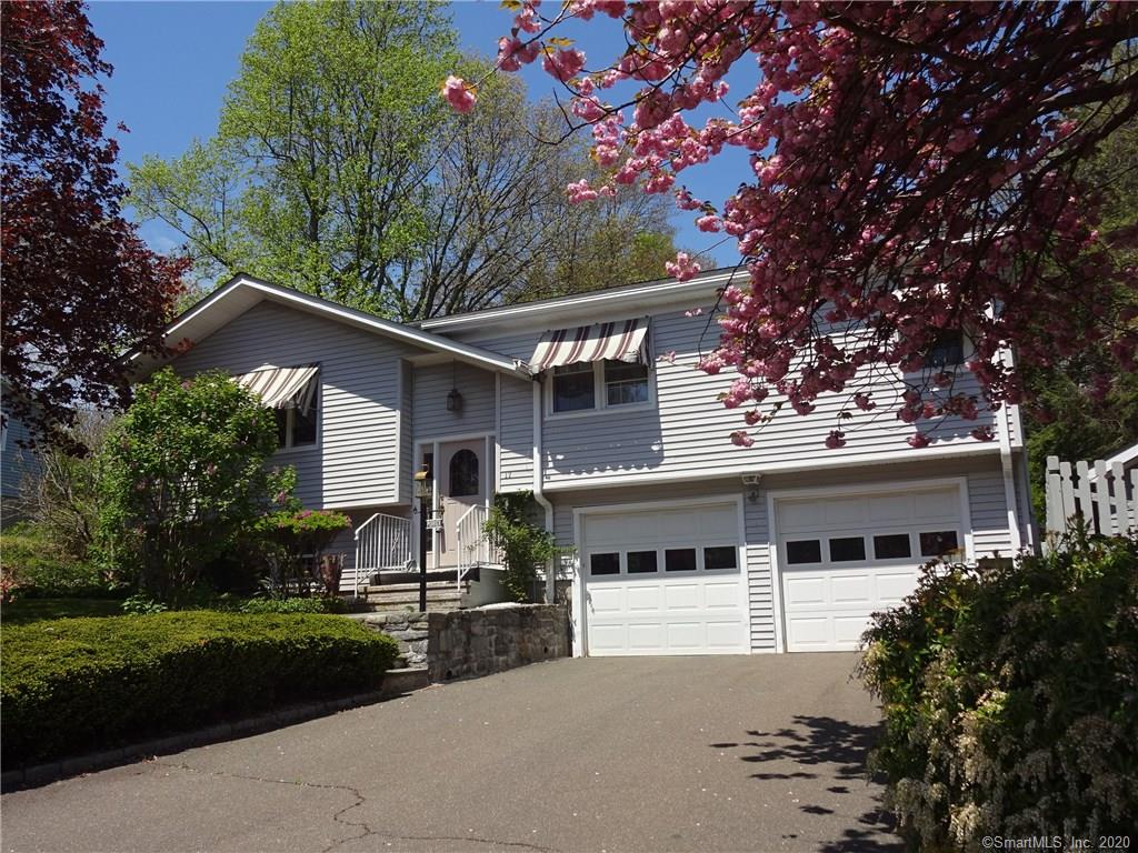 17 Glenridge Drive Ansonia CT 06401